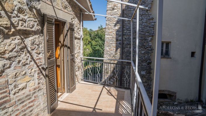 Image No.14-3 Bed Country House for sale
