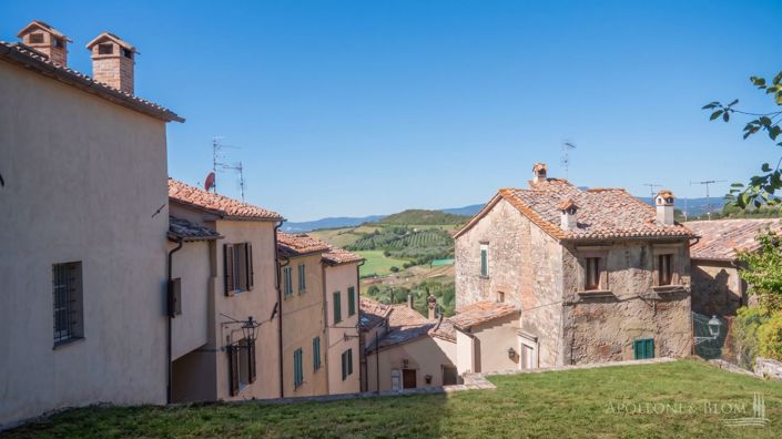 Image No.19-3 Bed Country House for sale