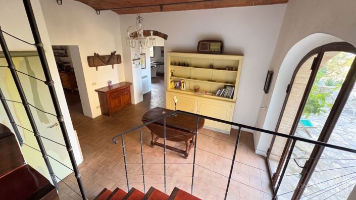 Image No.23-25 Bed Villa for sale