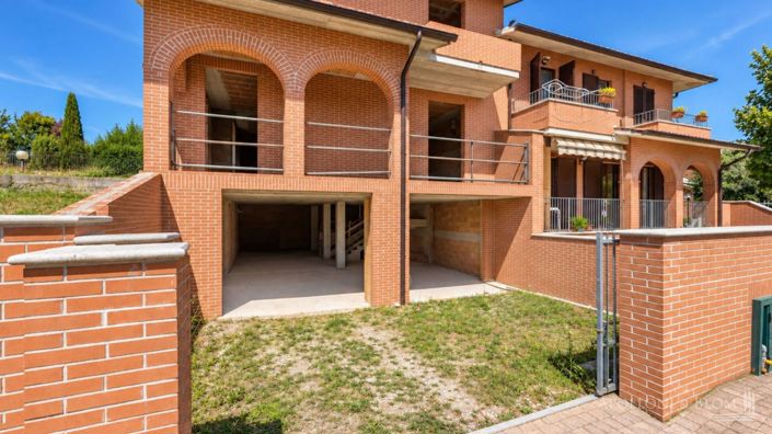 Image No.13-4 Bed Villa for sale