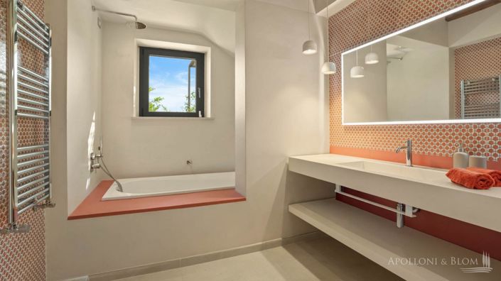 Image No.21-3 Bed Villa for sale