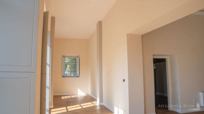 Image No.10-3 Bed Apartment for sale