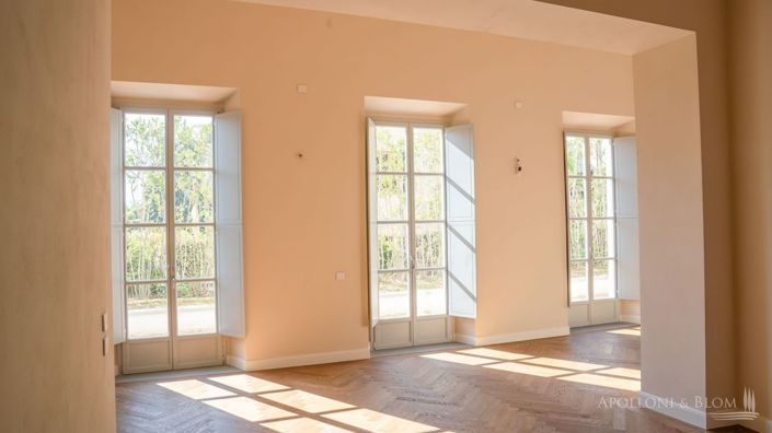 Image No.8-3 Bed Apartment for sale