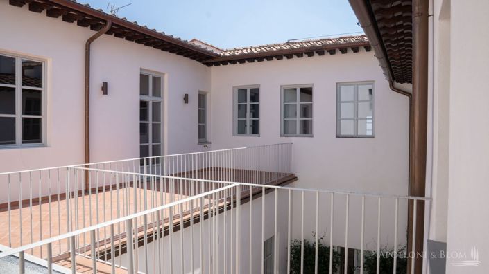 Image No.23-3 Bed Apartment for sale