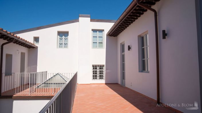 Image No.17-2 Bed Apartment for sale