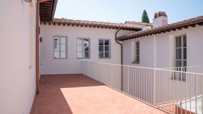 Image No.18-2 Bed Apartment for sale