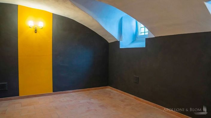 Image No.27-2 Bed Apartment for sale