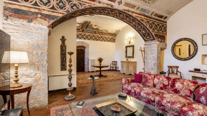 Image No.13-5 Bed Apartment for sale