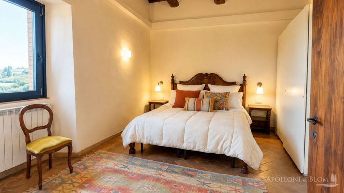 Image No.16-5 Bed Apartment for sale