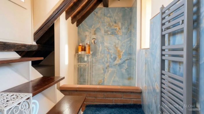 Image No.23-5 Bed Apartment for sale