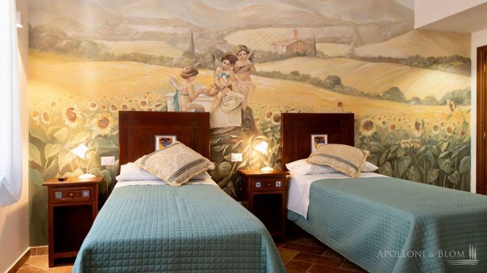 Image No.13-5 Bed Apartment for sale