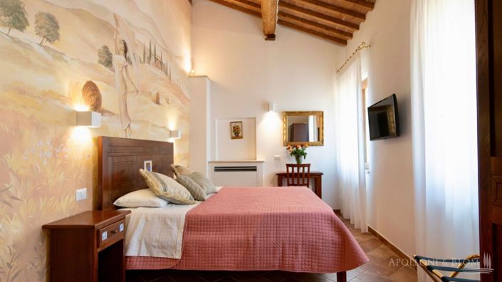 Image No.17-5 Bed Apartment for sale