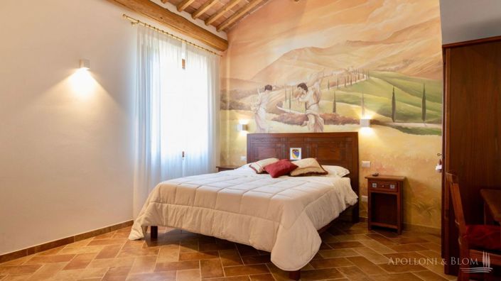 Image No.22-5 Bed Apartment for sale