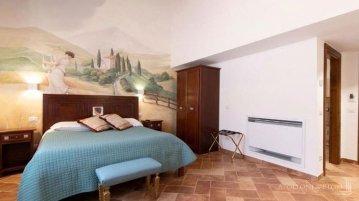 Image No.25-5 Bed Apartment for sale