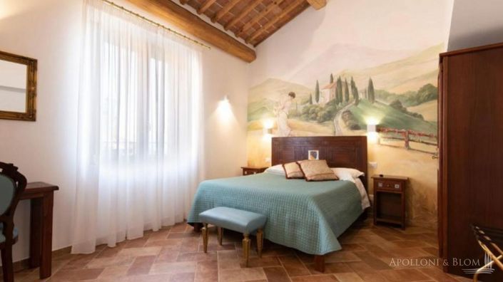 Image No.26-5 Bed Apartment for sale