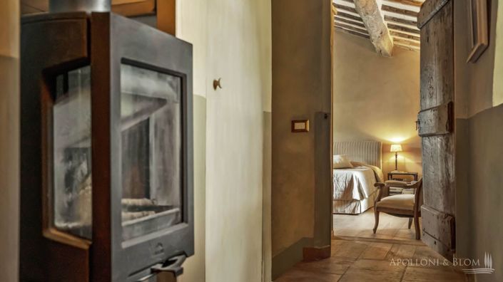 Image No.17-4 Bed Apartment for sale