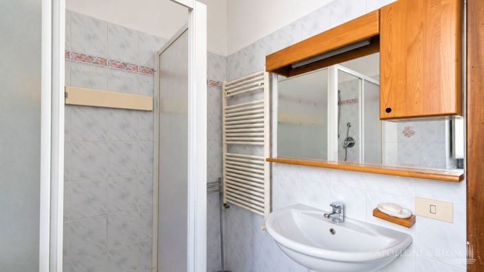 Image No.13-2 Bed Apartment for sale