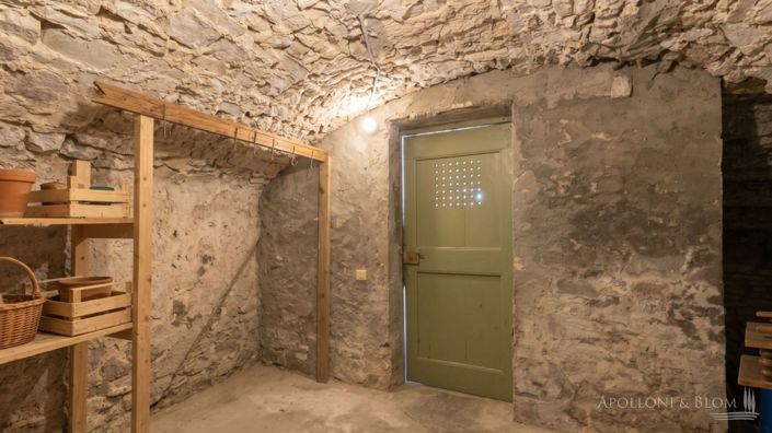 Image No.16-2 Bed Apartment for sale