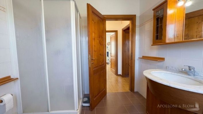 Image No.13-2 Bed Apartment for sale