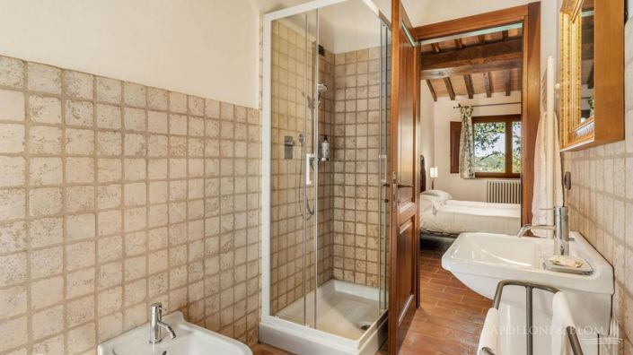 Image No.18-2 Bed Apartment for sale