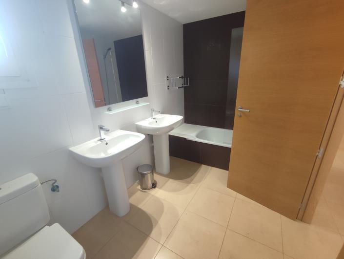 Image No.14-3 Bed Apartment for sale