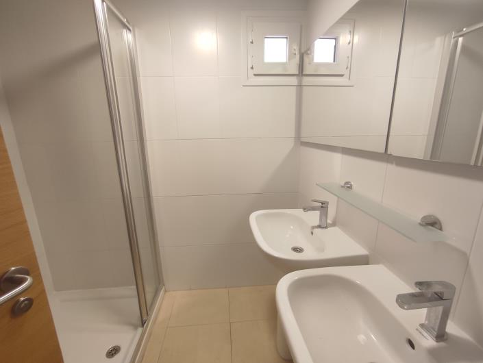 Image No.20-3 Bed Apartment for sale