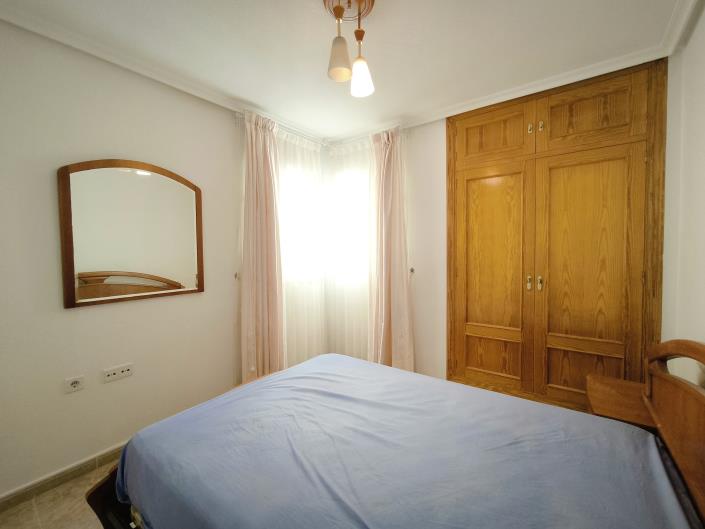 Image No.18-3 Bed Townhouse for sale