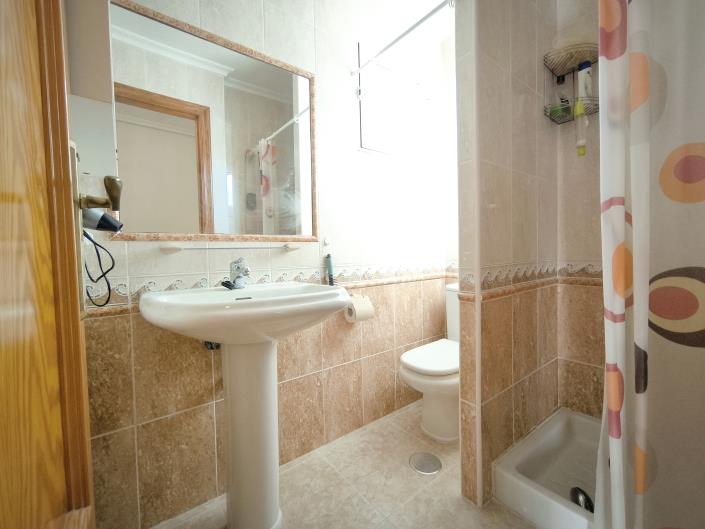 Image No.27-3 Bed Townhouse for sale