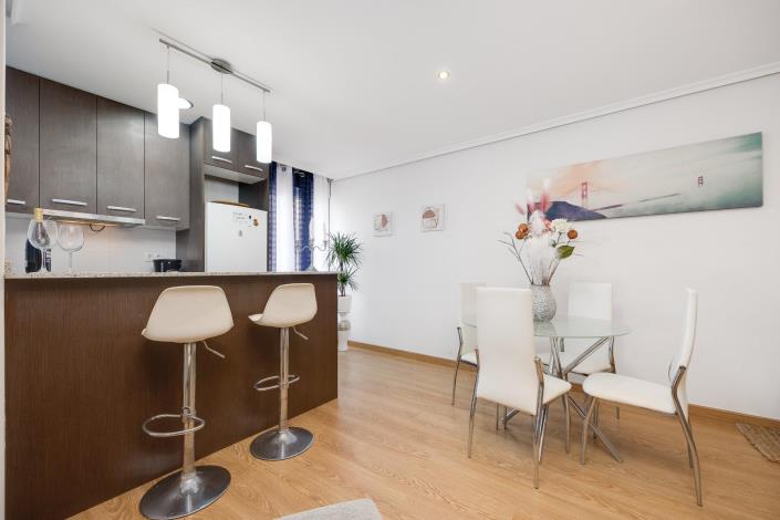 Image No.10-2 Bed Apartment for sale