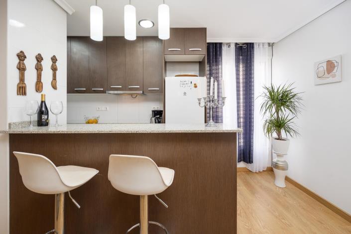 Image No.12-2 Bed Apartment for sale