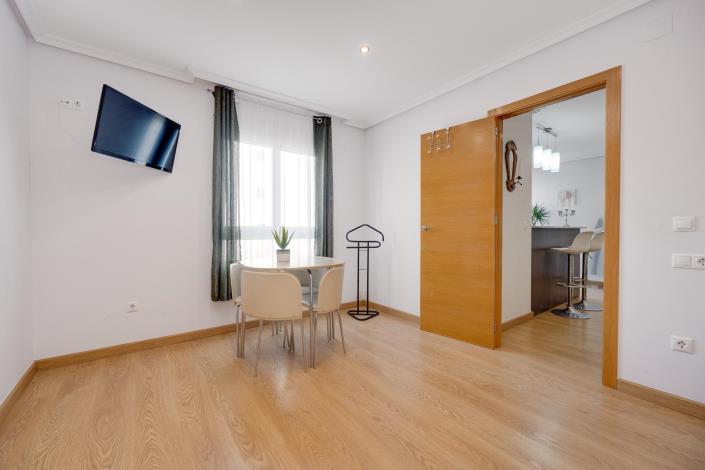 Image No.25-2 Bed Apartment for sale