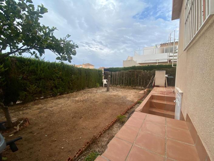 Image No.12-2 Bed Townhouse for sale