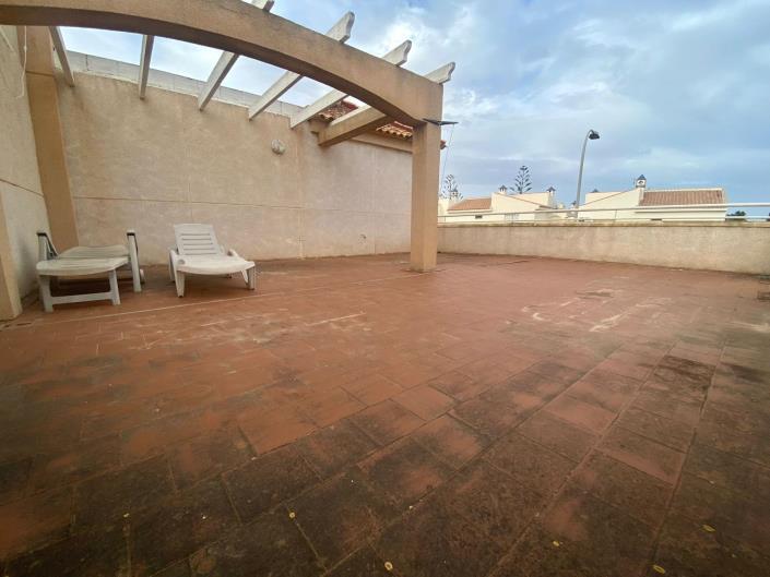 Image No.17-2 Bed Townhouse for sale