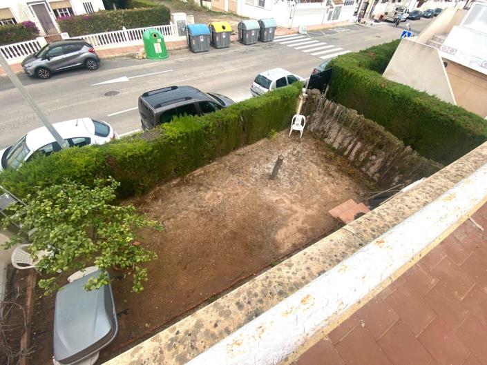 Image No.19-2 Bed Townhouse for sale