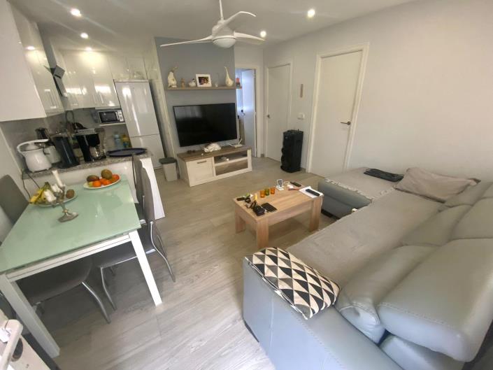 Image No.23-2 Bed Townhouse for sale