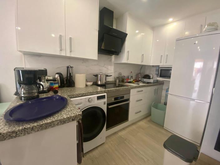 Image No.25-2 Bed Townhouse for sale