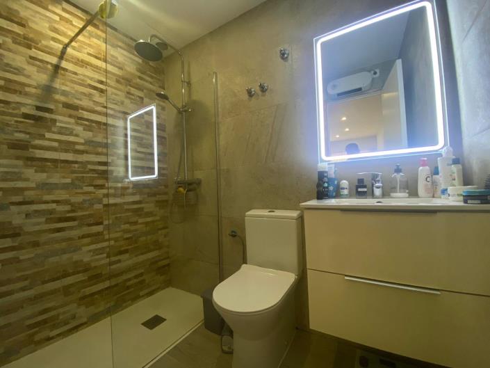 Image No.28-2 Bed Townhouse for sale