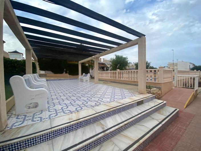 Image No.35-2 Bed Townhouse for sale