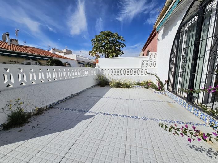 Image No.3-Maison de ville de 2 chambres à vendre à Torrevieja
