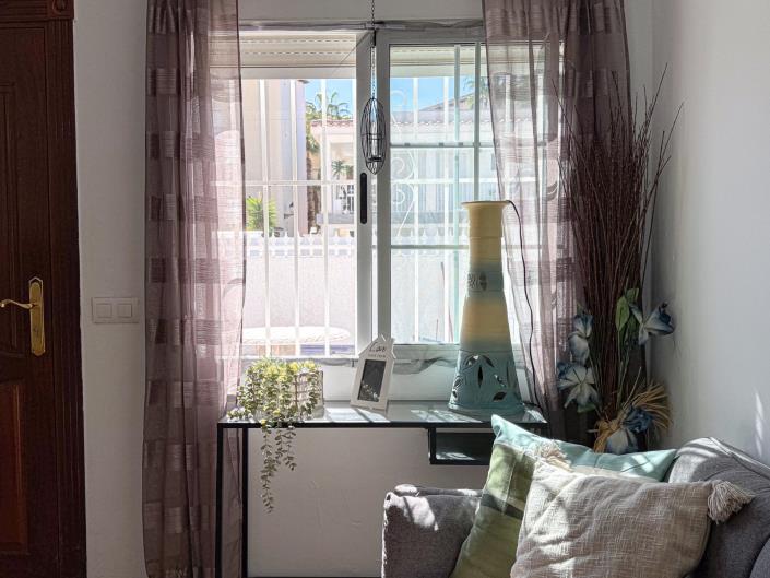 Image No.20-1 Bed Bungalow for sale