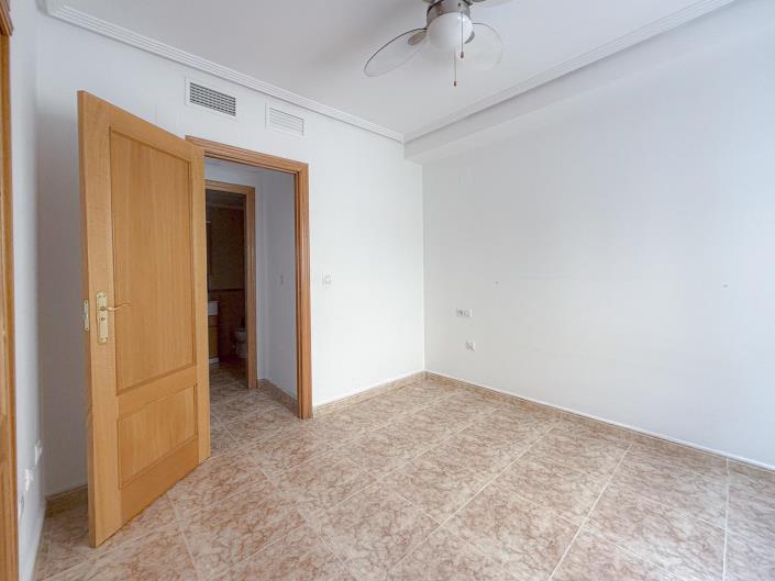 Image No.24-2 Bed Apartment for sale