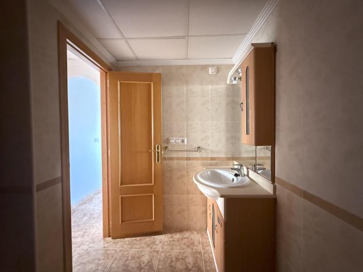 Image No.26-2 Bed Apartment for sale