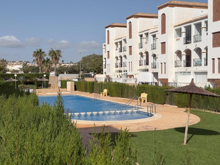 Image No.28-2 Bed Apartment for sale