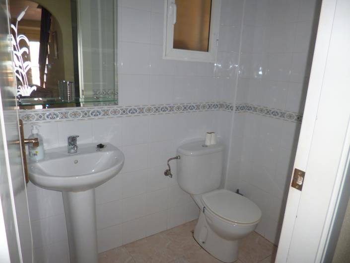 Image No.18-3 Bed Townhouse for sale