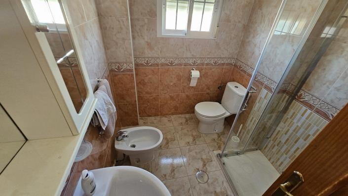 Image No.14-2 Bed Apartment for sale