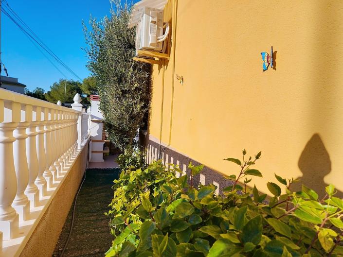 Image No.7-2 Bed Townhouse for sale