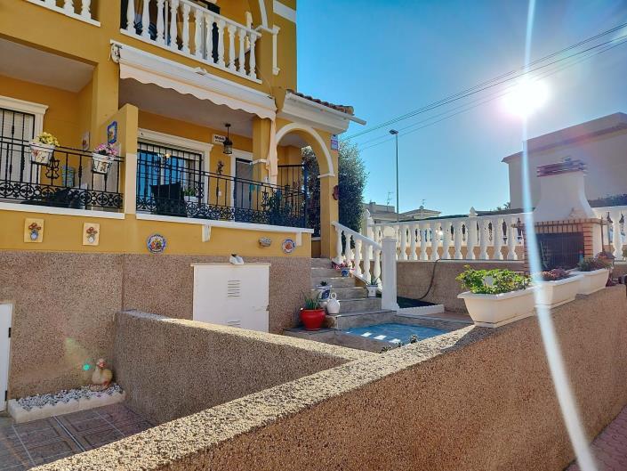 Image No.4-2 Bed Townhouse for sale