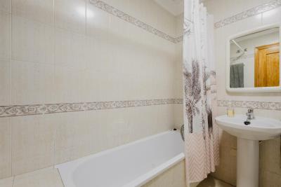 2214_o_1jaqohk811cr1nbk4v51vhu1t811i