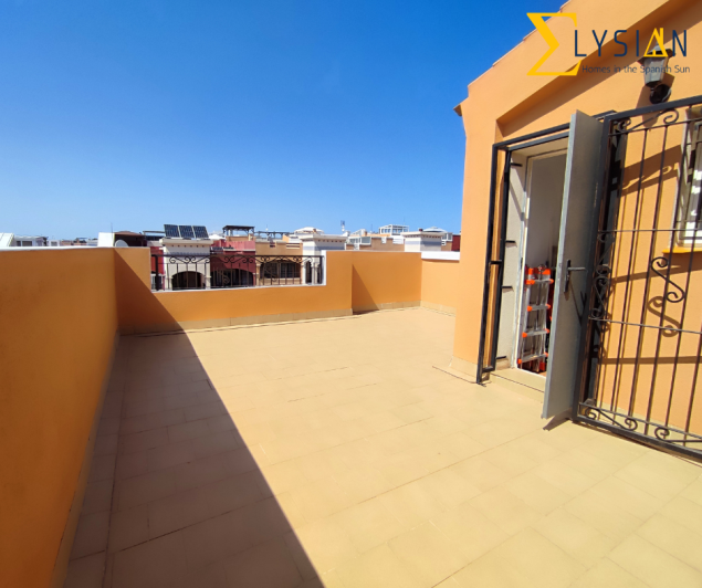 Image No.7-3 Bed Townhouse for sale