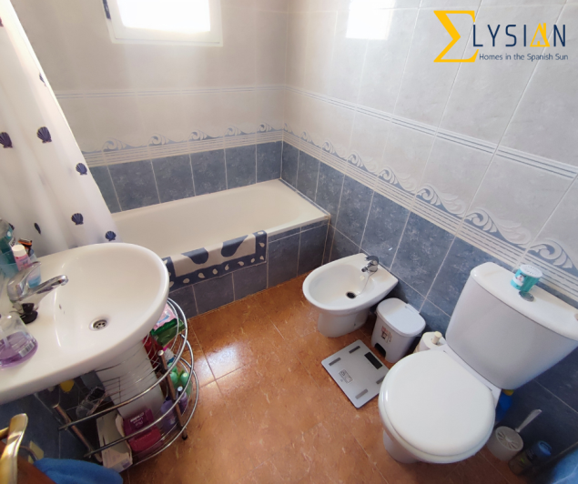 Image No.8-3 Bed Townhouse for sale